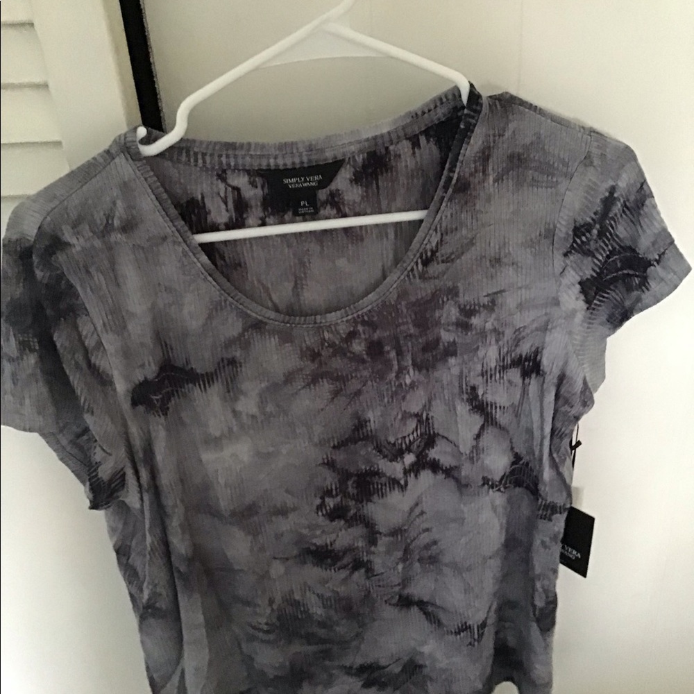 Short sleeve top